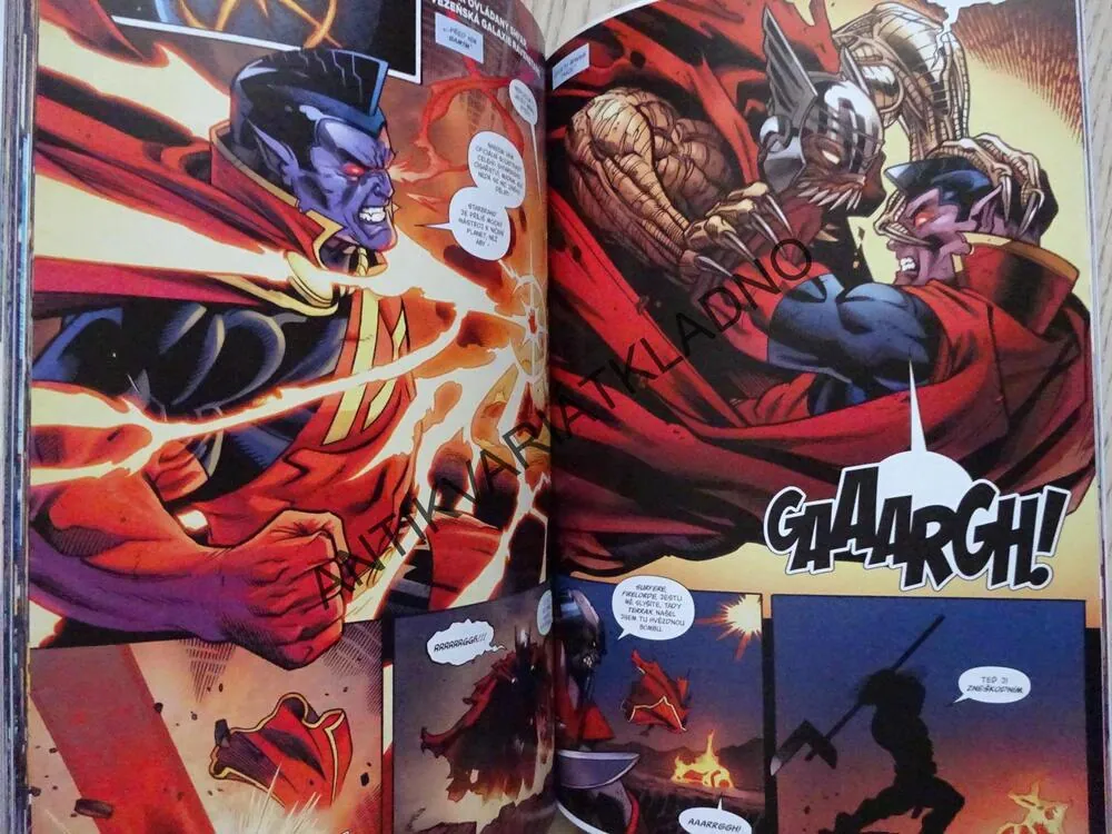 AVENGERS, ZNOVUZROZENÍ STARBRANDU, KOMIKS MARVEL, **an
