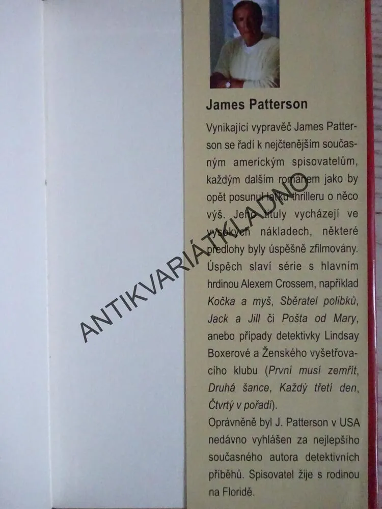 A PAVOUK PŘICHÁZÍ, JAMES PATTERSON, **an