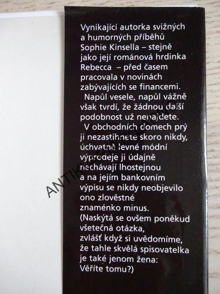 SHOPAHOLIK ZA HRANICEMI, SOPHIE KINSELLA, **an