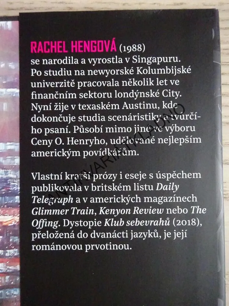 KLUB SEBEVRAHŮ, RACHEL HENGOVÁ, **an