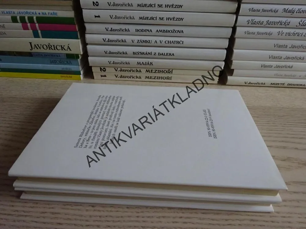 LODĚ, KTERÉ SE POTKÁVAJÍ, 1-2, VLASTA JAVOŘICKÁ, **an