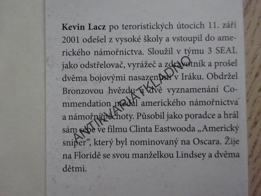 POSLEDNÍ MSTITEL, KEVIN LACZ, **an