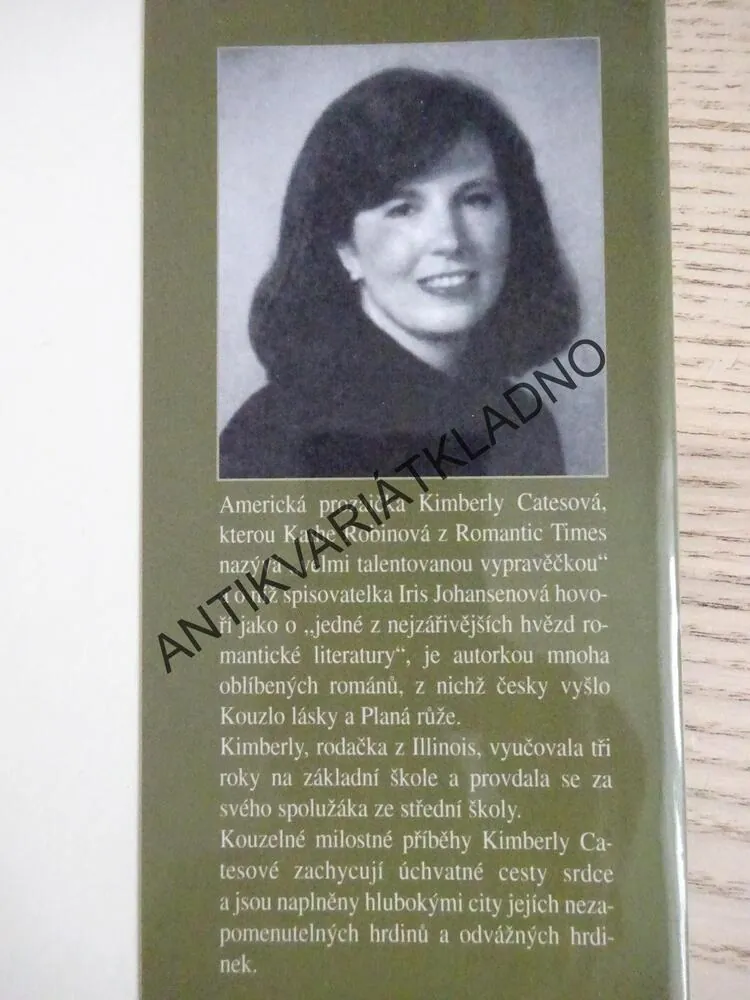 AIDANOVO TAJEMSTVÍ, KIMBERLY CATES, **an
