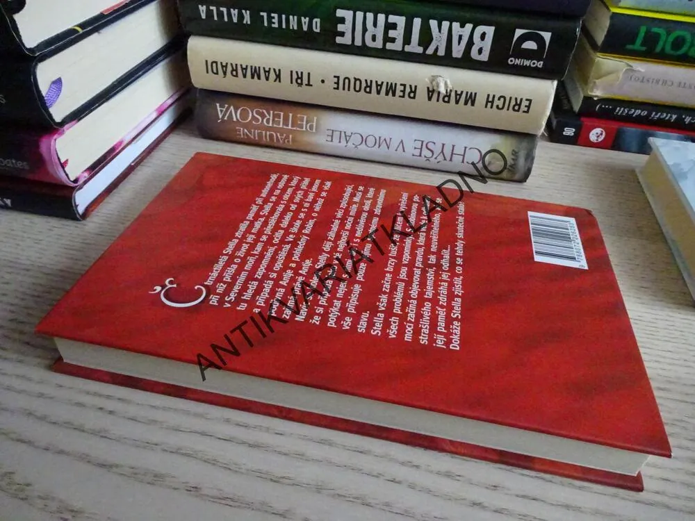 PAST NA SNĚHURKU, KRYSTYNA KUHN, **an