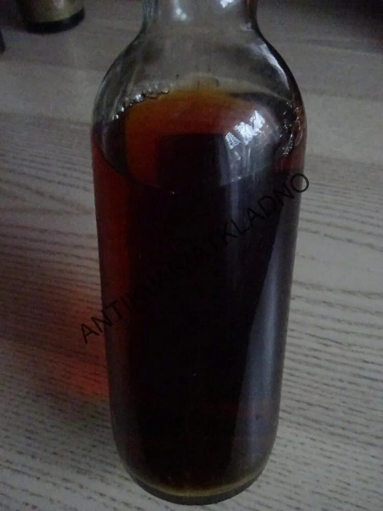 LIKER DIÓ LIKÖR, MAĎARSKO, 0,5 L, CCA 60-70 LÉTA