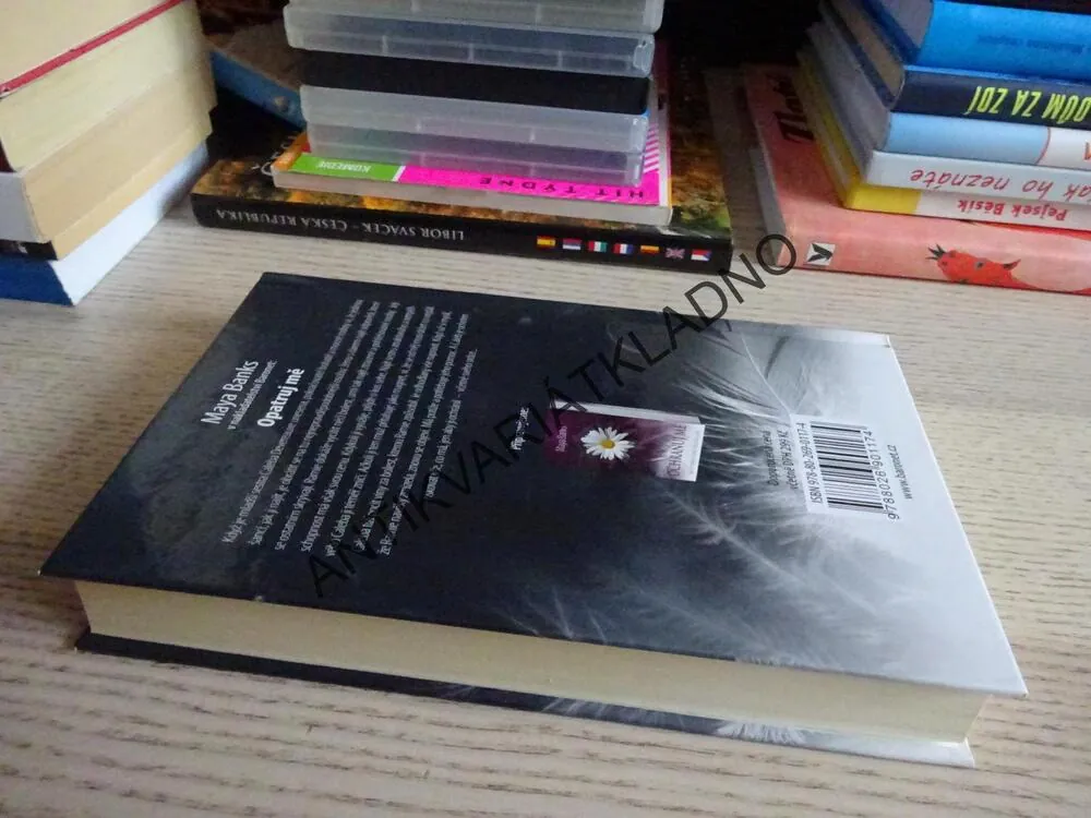 OPATRUJ MĚ, MAYA BANKS, **an