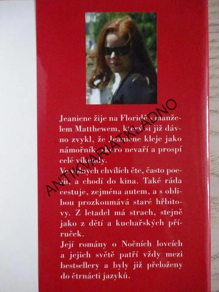 VĚČNÝ POLIBEK TEMNOT, JEANIENE FROST, **an