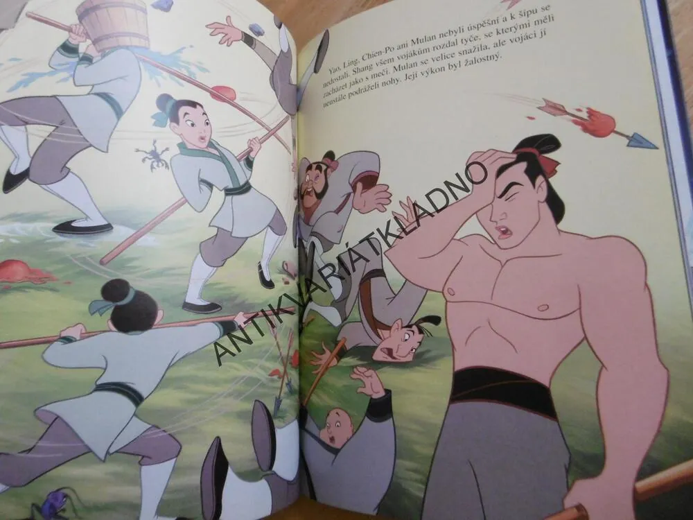 MULAN, WALT DISNEY, **an