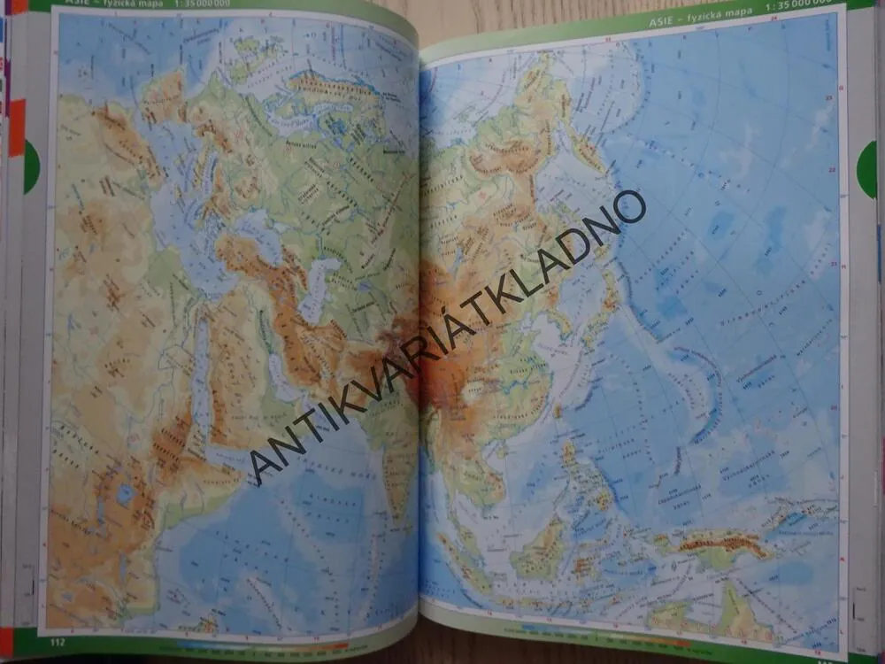 ZEMĚPISNÝ ATLAS SVĚTA, **an