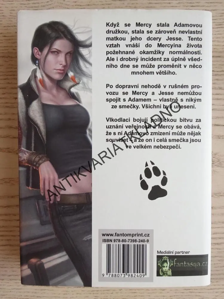 SPÁLENÁ MRAZEM, PATRICIA BRIGGS, **an