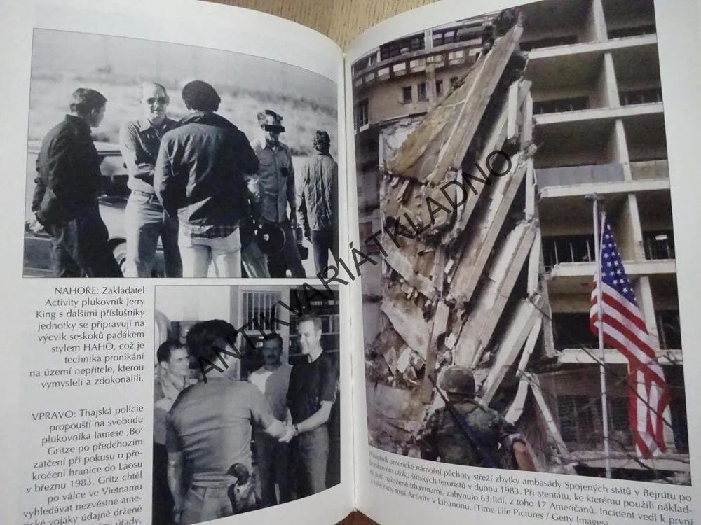 ELITA ZABIJÁKŮ, MICHAEL SMITH, **an