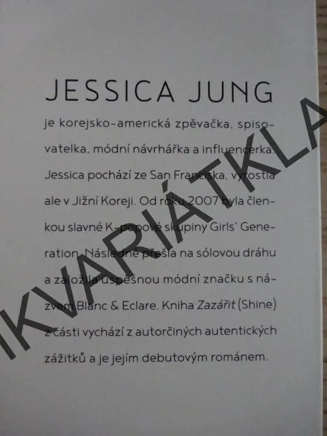 ZAZÁŘIT, JESSICA JUNG, **an