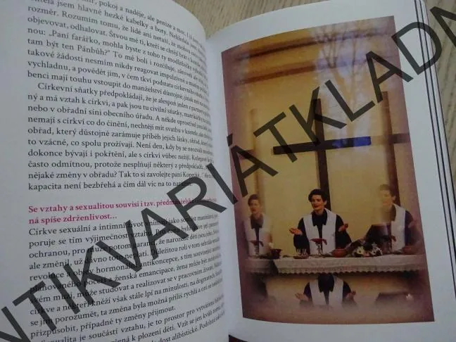 ZPOVĚĎ FARÁŘKY, MARTINA VIKTORIE KOPECKÁ, **an