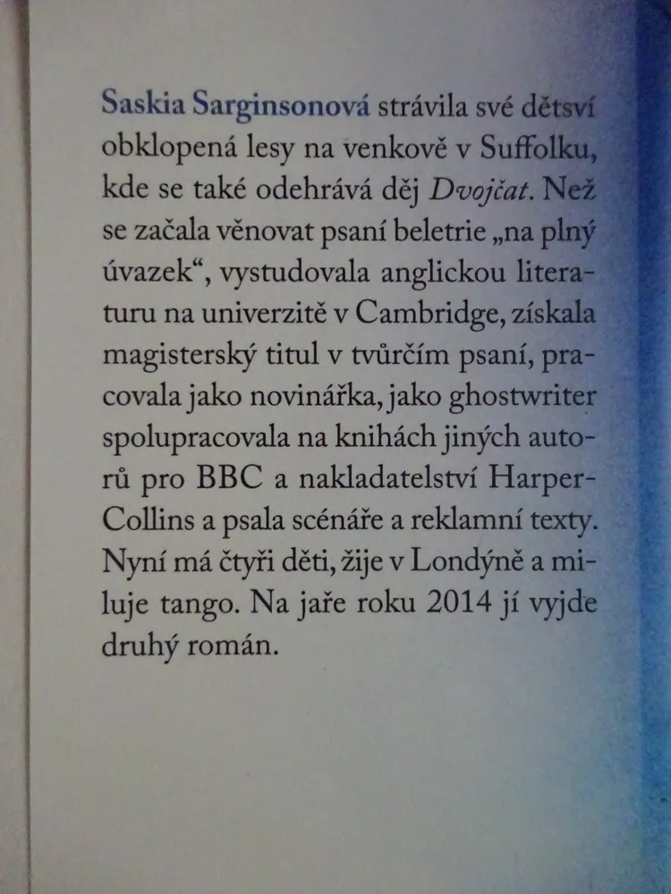 DVOJČATA, SASKIA SARGINSONOVÁ, **an
