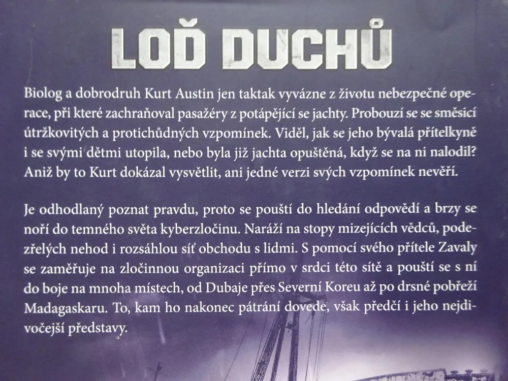 LOĎ DUCHŮ, CLIVE CUSSLER, **an