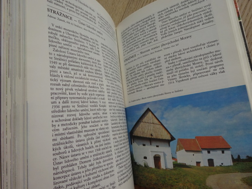 MUZEA NA MORAVĚ A VE SLEZSKU, **an
