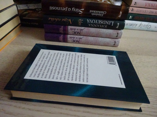 SOKOLI Z MONTABARDU, ELIZABETH CHADWICKOVÁ, **an