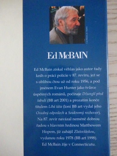 ŠILHAVÝ MEDVÍDEK, ED MCBAIN, **an