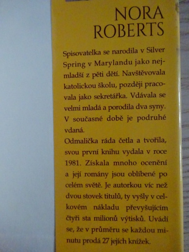 KRUH VĚRNÝCH, NORA ROBERTSOVÁ, **an