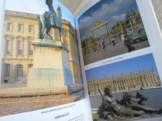 PAŘÍŽ A GRAND LOUVRE, CELKOVÝ PRŮVODCE, **an