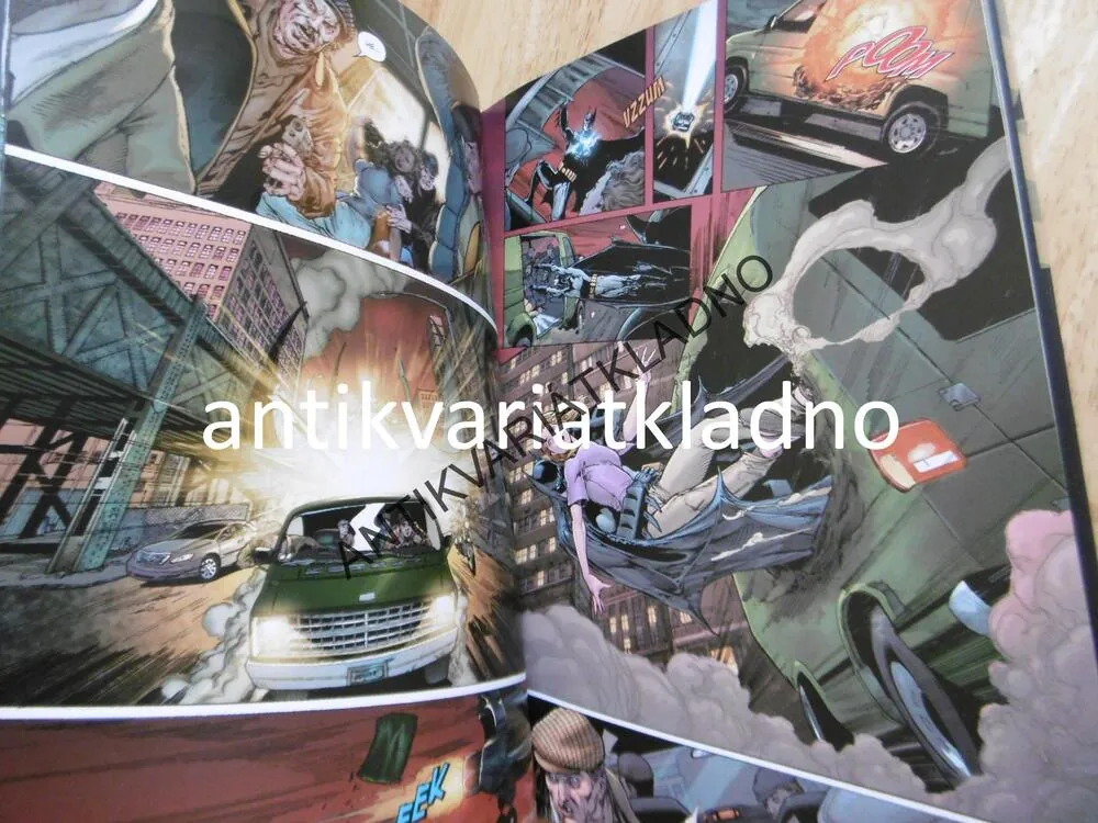 BATMAN, TEMNÝ RYTÍŘ, ŠÍLENÝ, KOMIKS 3