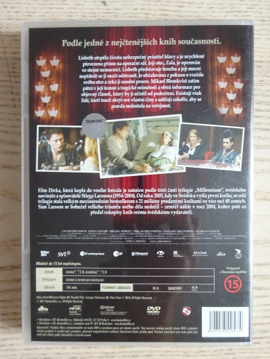 DÍVKA, KTERÁ KOPLA DO VOSÍHO HNÍZDA, DVD FILM