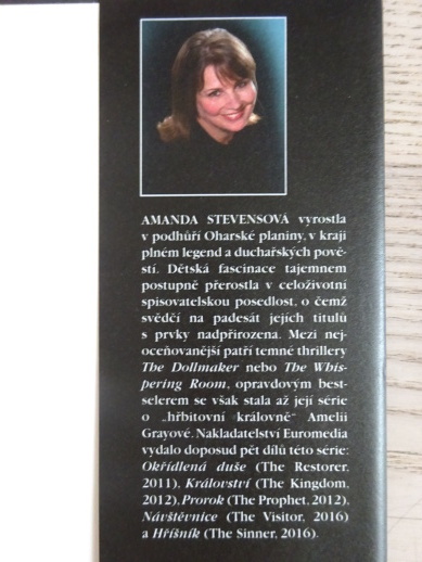 KRÁLOVSTVÍ, AMANDA STEVENSOVÁ, **an