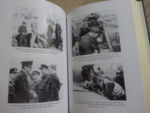 WARBURTONOVA VÁLKA, TONY SPOONER, **an