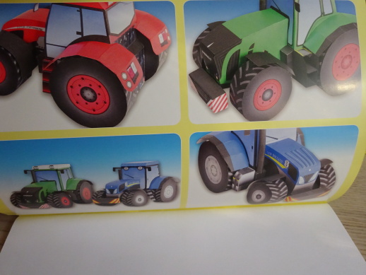 JEDNODUCHÁ VYSTŘIHOVÁNKA, ZEMĚDĚLSKÁ TECHNIKA, TRAKTORY, **an