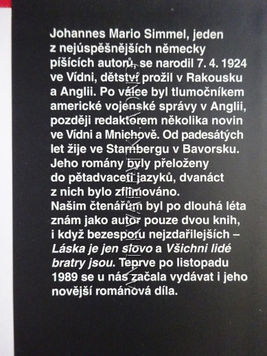 VŠICHNI LIDÉ BRATRY JSOU, JOHANNES MARIO SIMMEL, **an