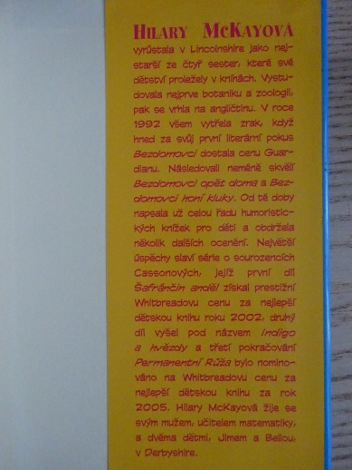 ZLATA U OLTÁŘE, HILARY MCKAYOVÁ, **an