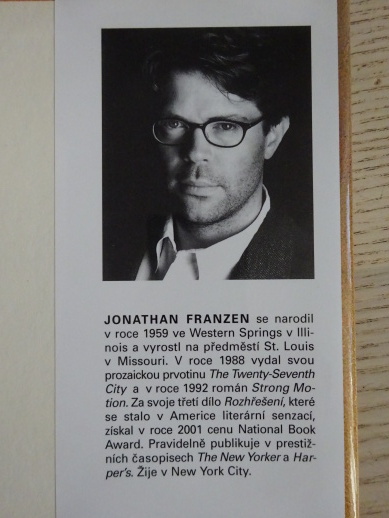 ROZHŘEŠENÍ, JONATHAN FRANZEN, **an