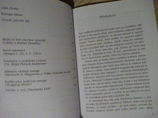 PĚT TIBEŤANŮ, PETER KELDER, **an