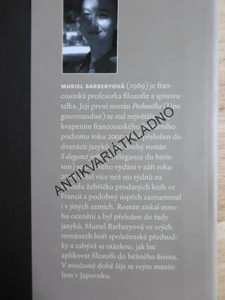 S ELEGANCÍ JEŽKA, MURIEL BARBEYOVÁ, **an