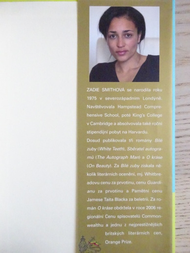 BÍLÉ ZUBY, ZADIE SMITHOVÁ, **an