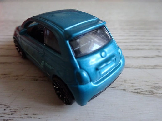 FIAT 500e, AUTÍČKO, HRAČKA, HOT WHEELS, MATTEL