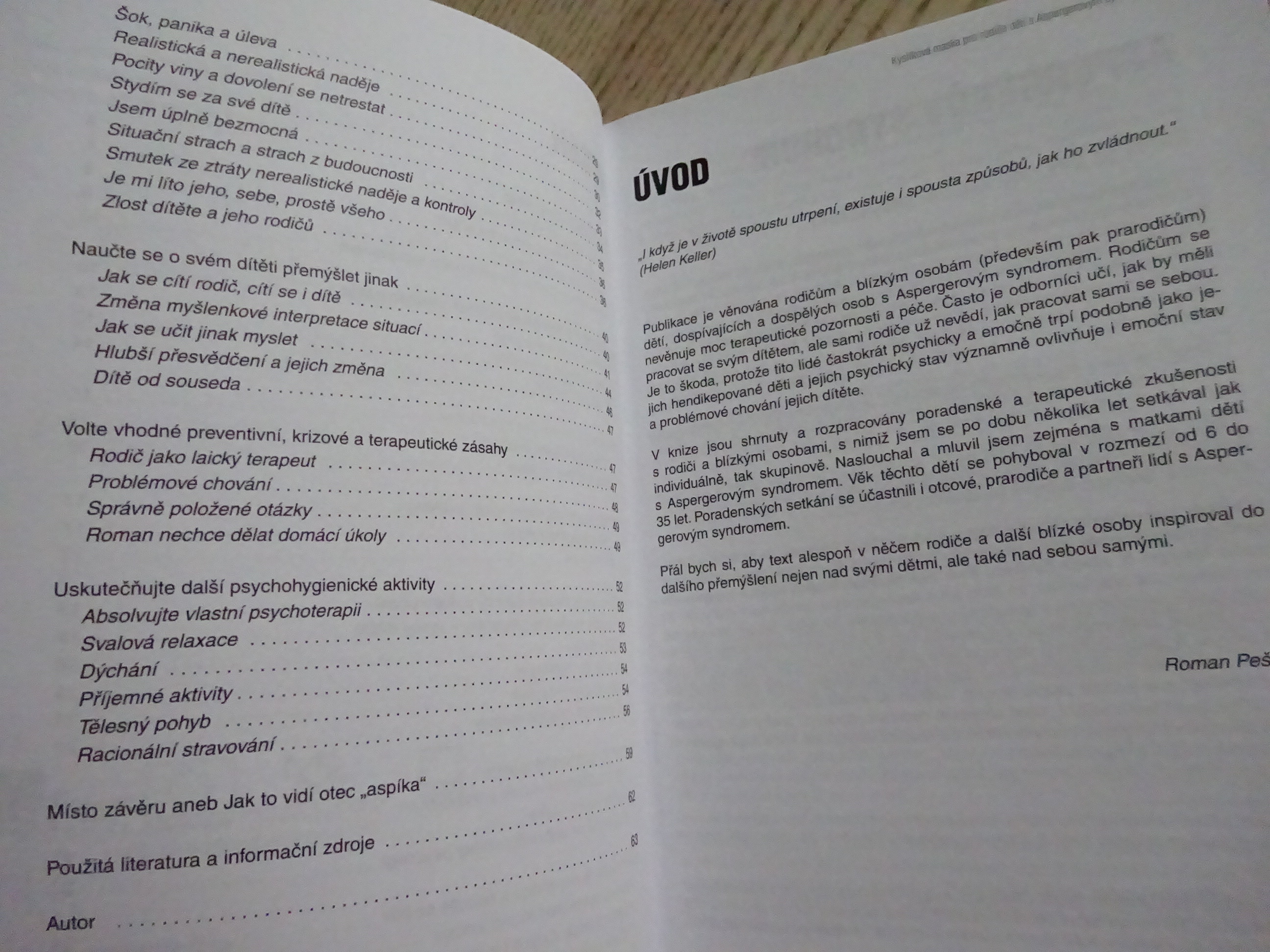 KYSLÍKOVÁ MASKA PRO RODIČE DĚTÍ S ASPERGEROVÝM SYNDROMEM, ROMAN PEŠEK, **an