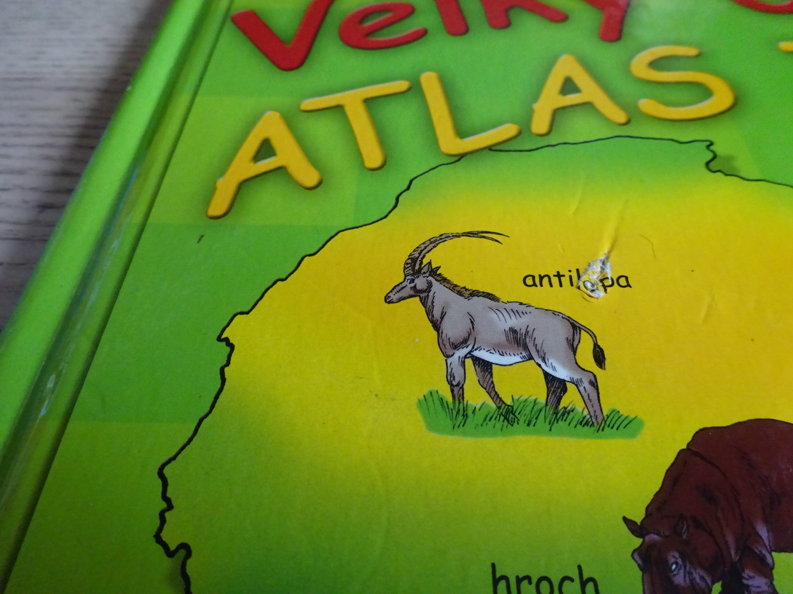 VELKÝ DĚTSKÝ ATLAS ZVÍŘAT, **an