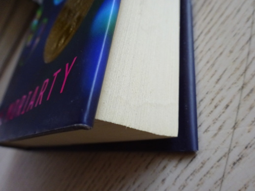 ZAMILOVANÁ HYPNOTIZÉRKA, LIANE MORIARTY, **an