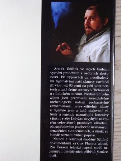 VESMÍRNÉ PŘÍZRAKY, ODKUD A PROČ PŘÍCHÁZEJÍ, ARNOŠT VAŠÍČEK, **an