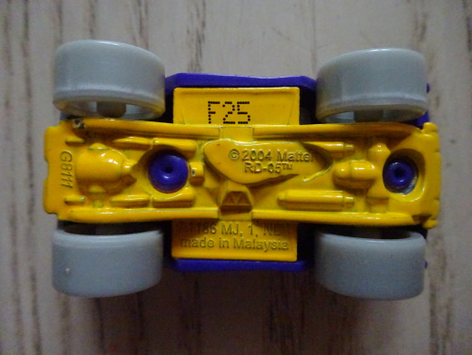 AUTÍČKO, HRAČKA, MATTEL, 2004