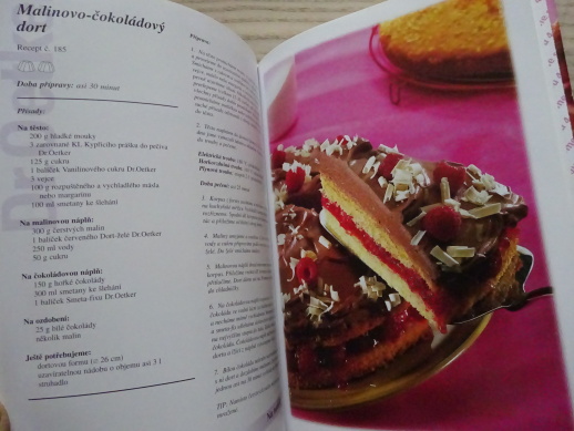 PEČEME S LÁSKOU 4, DR. OETKER, 52 BLESKOVÝCH RECEPTŮ, **an