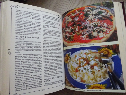 VELKÁ HRNÍČKOVÁ KUCHAŘKA, PONCOVÁ, **an