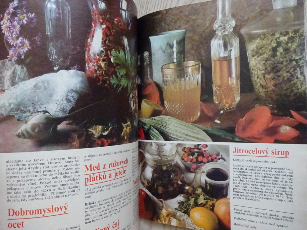 UM - MAGAZÍN ZÁJMŮ A ZÁLIB, LÉTO 1990