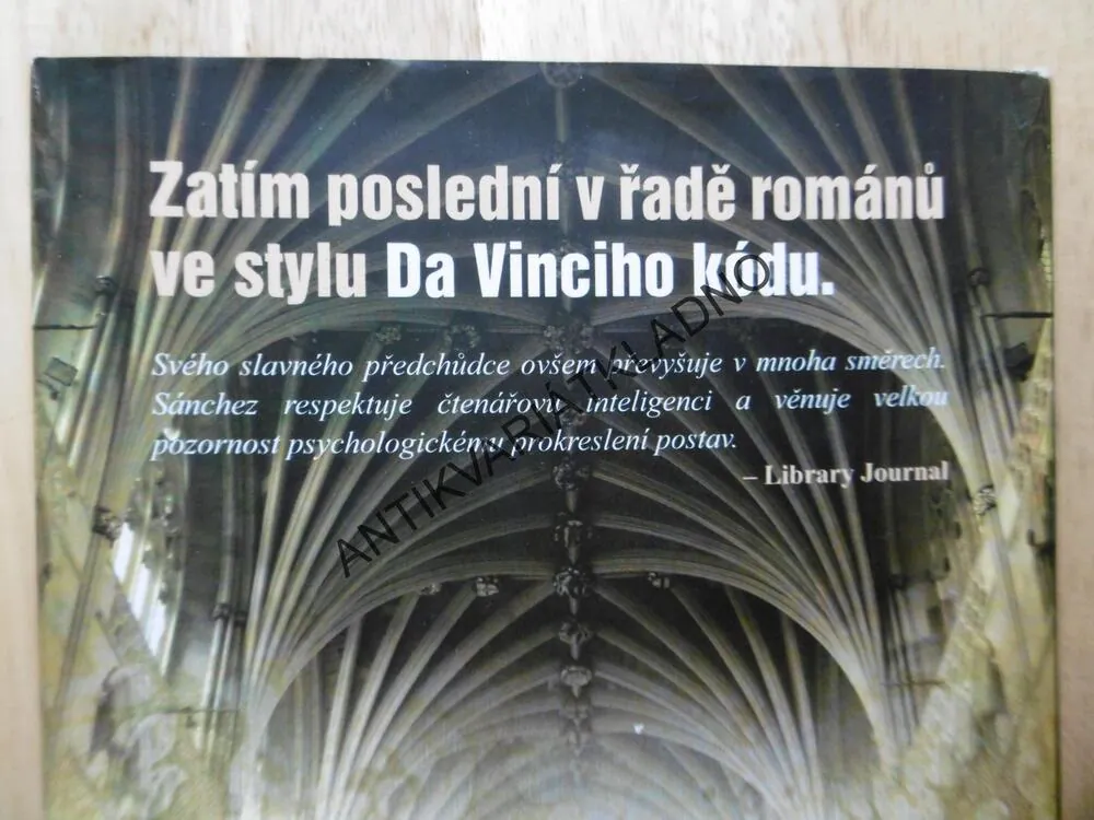STAROŽITNÍK, VRAŽDA A TAJEMSTVÍ KABALY, JULIÁN SÁNCHEZ, **an