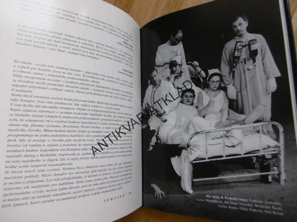 SEMAFOR, 40 NEZAPOMENUTELNÝCH LET, JAN J. VANĚK, **an