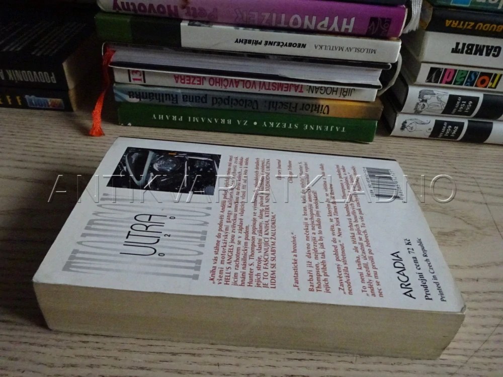 HELL'S ANGELS, HUNTER S. THOMPSON, **an