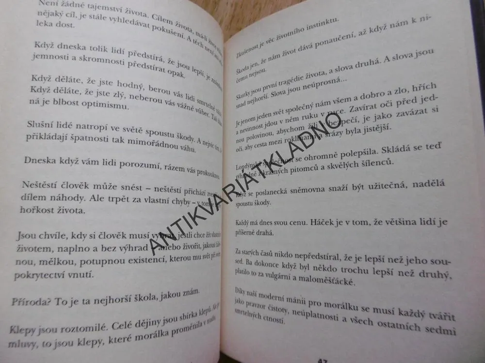 NESMRTELNÉ MYŠLENKY, OSCAR WILDE, **an