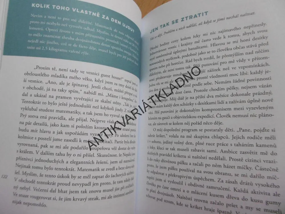 PĚŠKY MEZI BUDDHISTY A KOMUNISTY, LADISLAV ZIBURA, **an