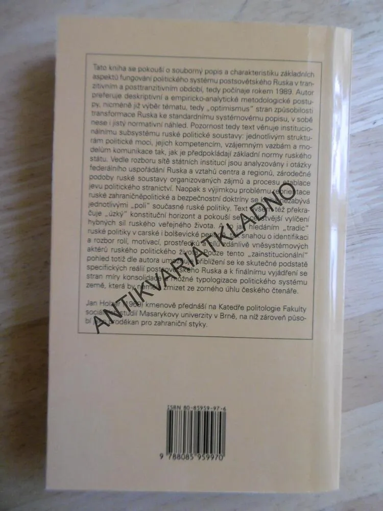 POLITICKÝ SYSTÉM RUSKA, HLEDÁNÍ STÁTU, JAN HOLZER,